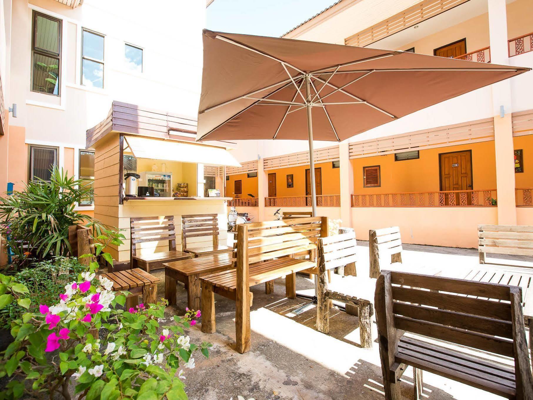 Banlanna Hotel Lampang Kültér fotó